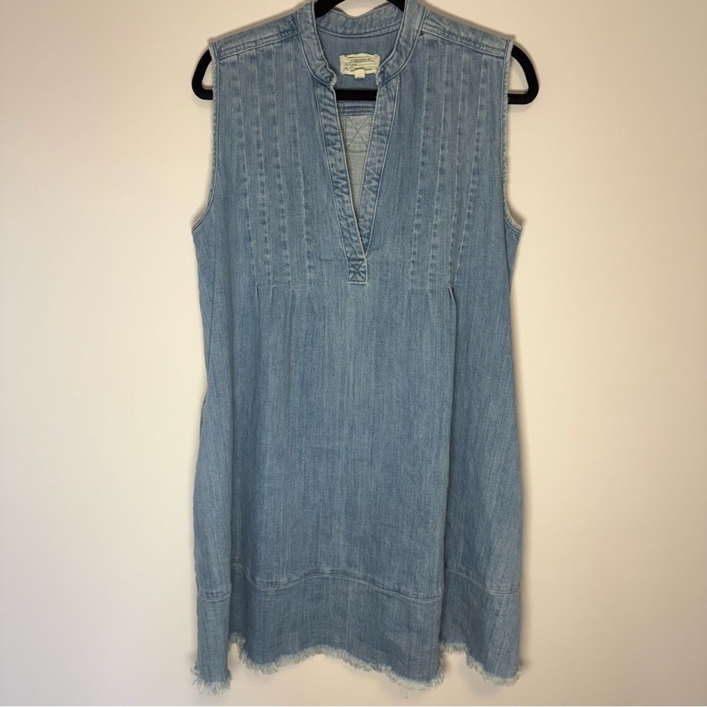 Current/Elliott Blue Denim Sleeveless V-neck Tuck Dress with Pockets Size 2
